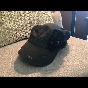 Women’s Black flower cap